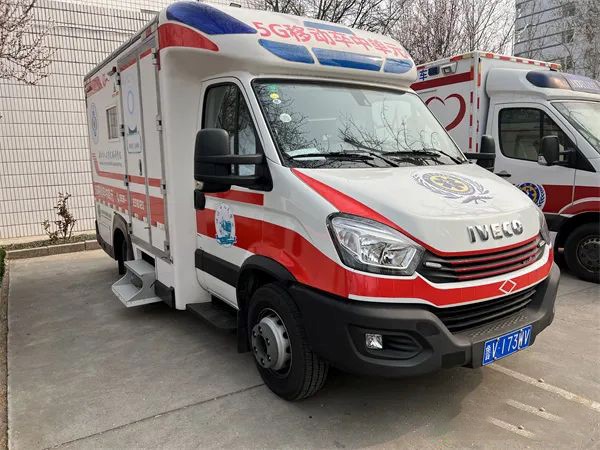 濰坊市人民醫院：上車(chē)即“入院”！切實(shí)守護百姓“腦健康”